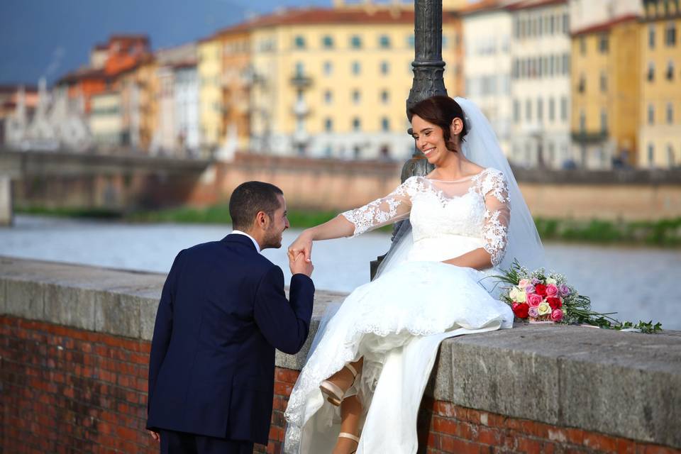 Baciamano sposi lungarno Pisa