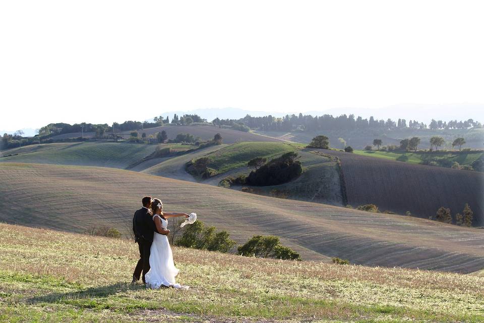 Sposi tra le colline pisane