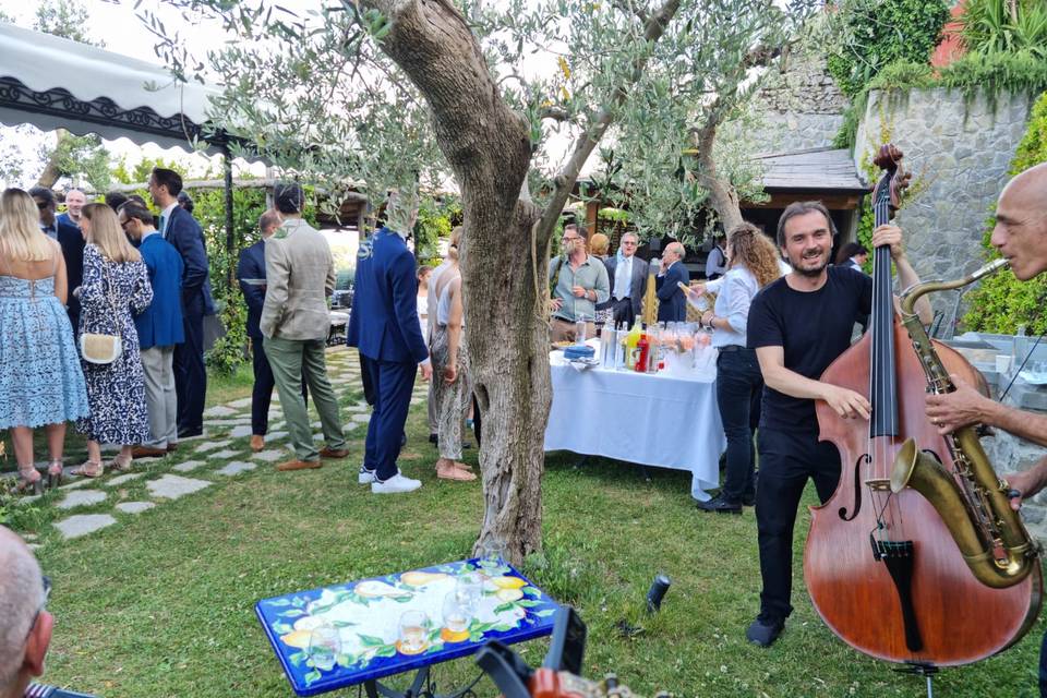 Aperitivo a bordo piscina