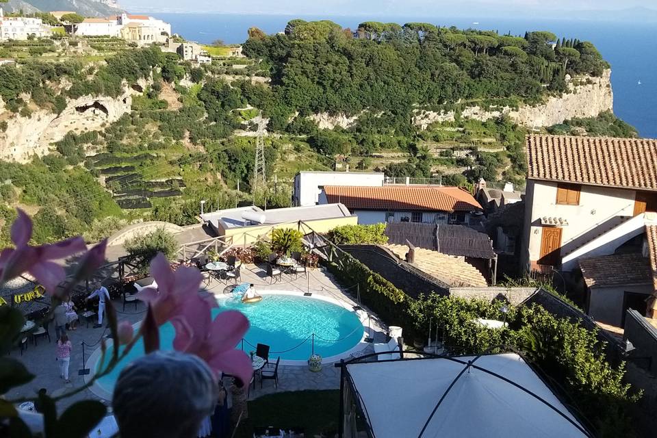 Aperitivo a bordo piscina