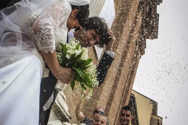 L'uscita dalla chiesa