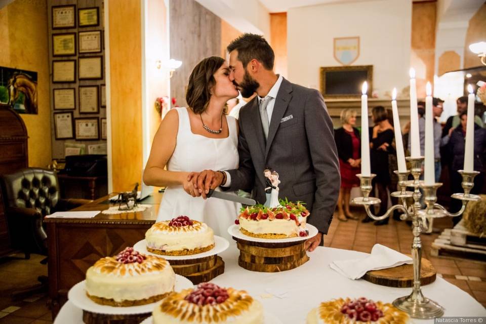 Taglio della torta all'interno