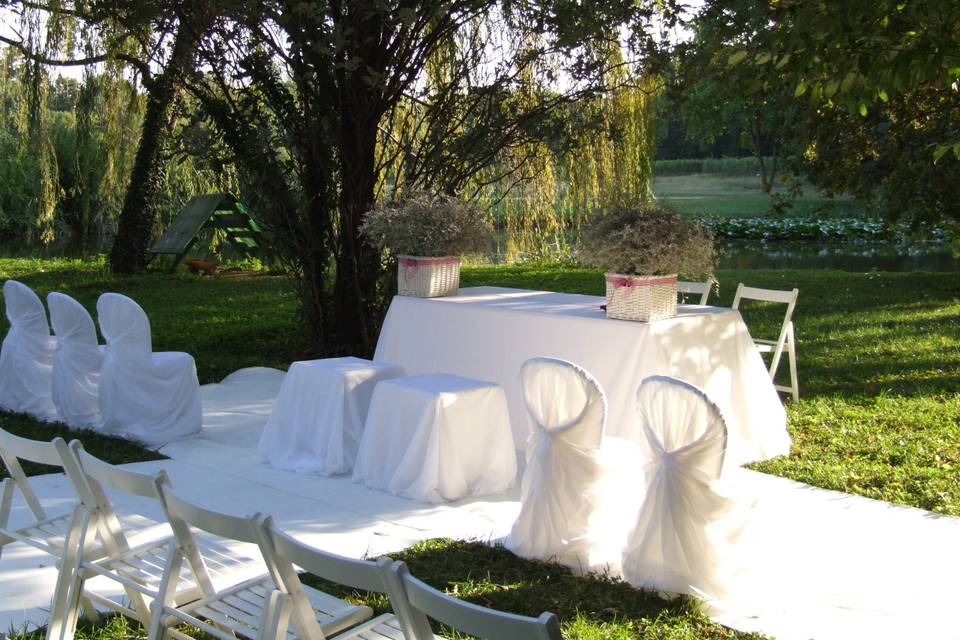 Dettaglio matrimonio parco