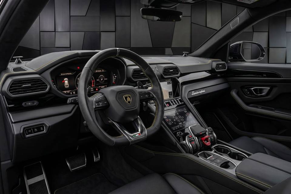 Lamborghini URUS S