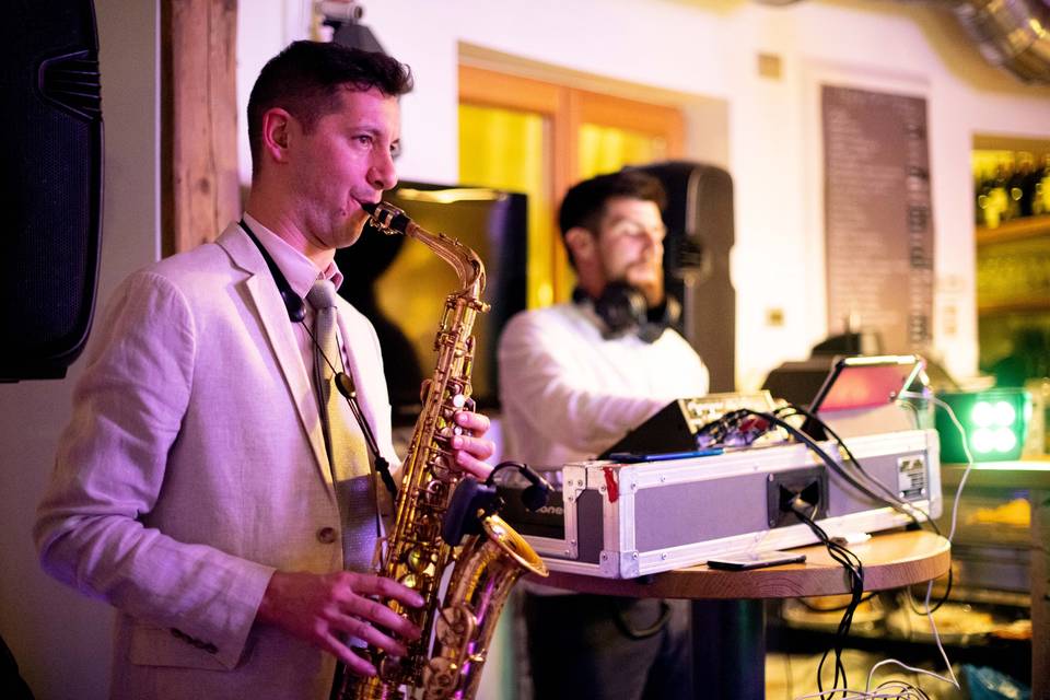 Sax & Dj combo