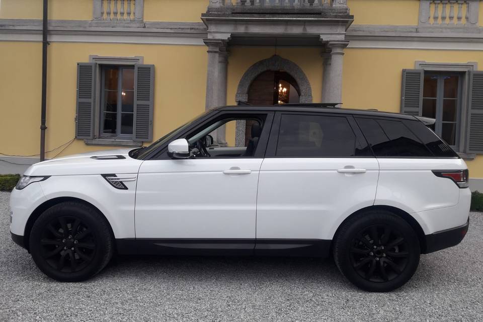 Range Rover Sport Moet Chandon