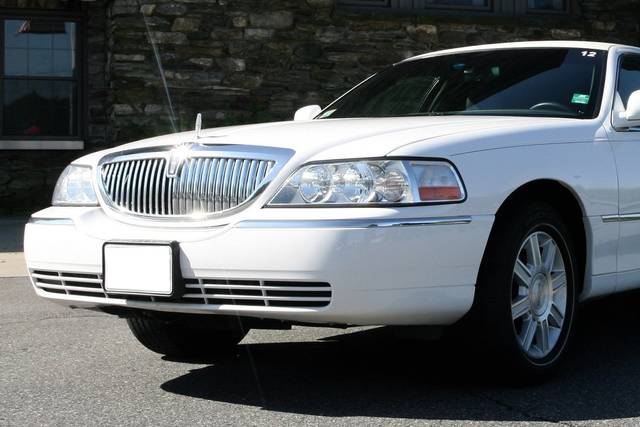Strech Limousine Wedding