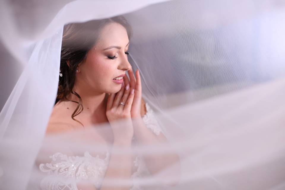 Bride make-up