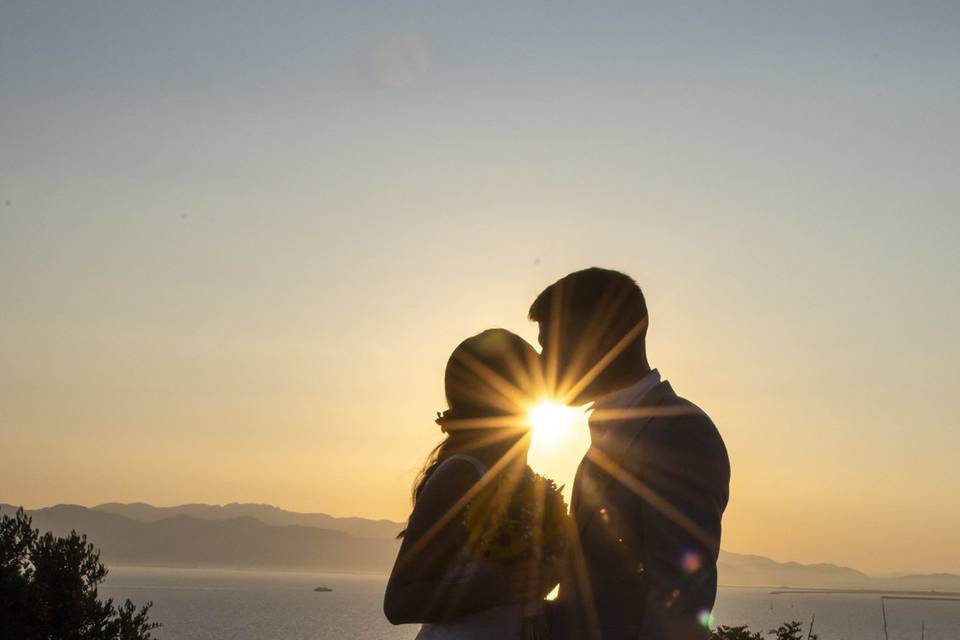 Silhouette di un bacio