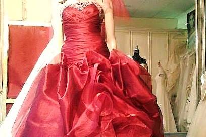 Abito in organza rosso