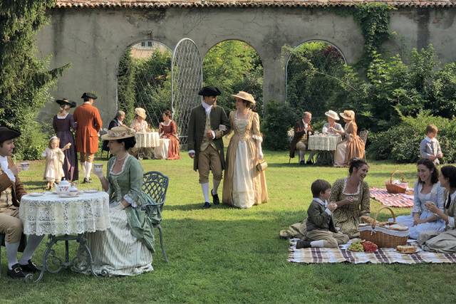 Garden Parti in costume