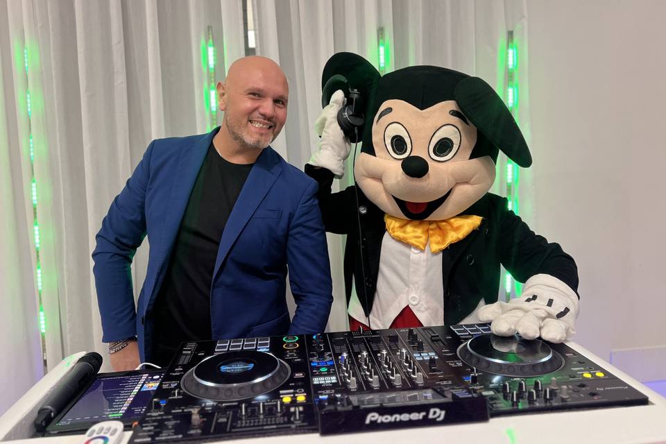 Festa con topolino dj
