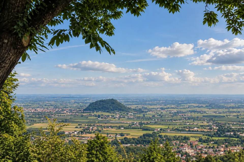 Panorama con Rocca di Cavour