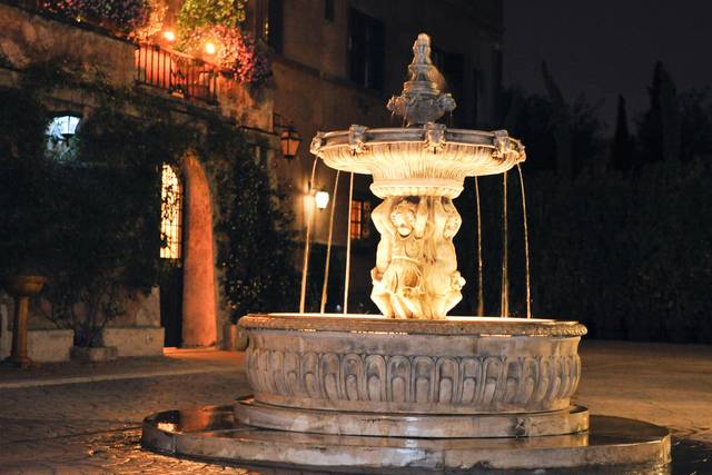 La fontana della corte