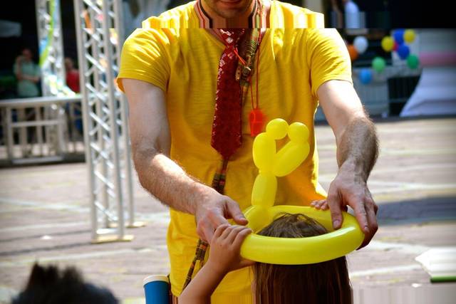 FESTE DI COMPLEANNO PER BAMBINI A LECCO CLOWN A LECCO MAGHI - Annunci Lecco