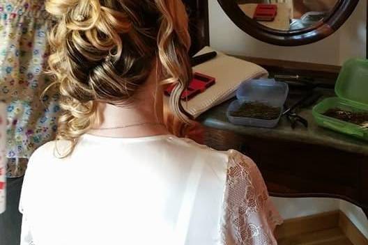 Acconciatura e trucco