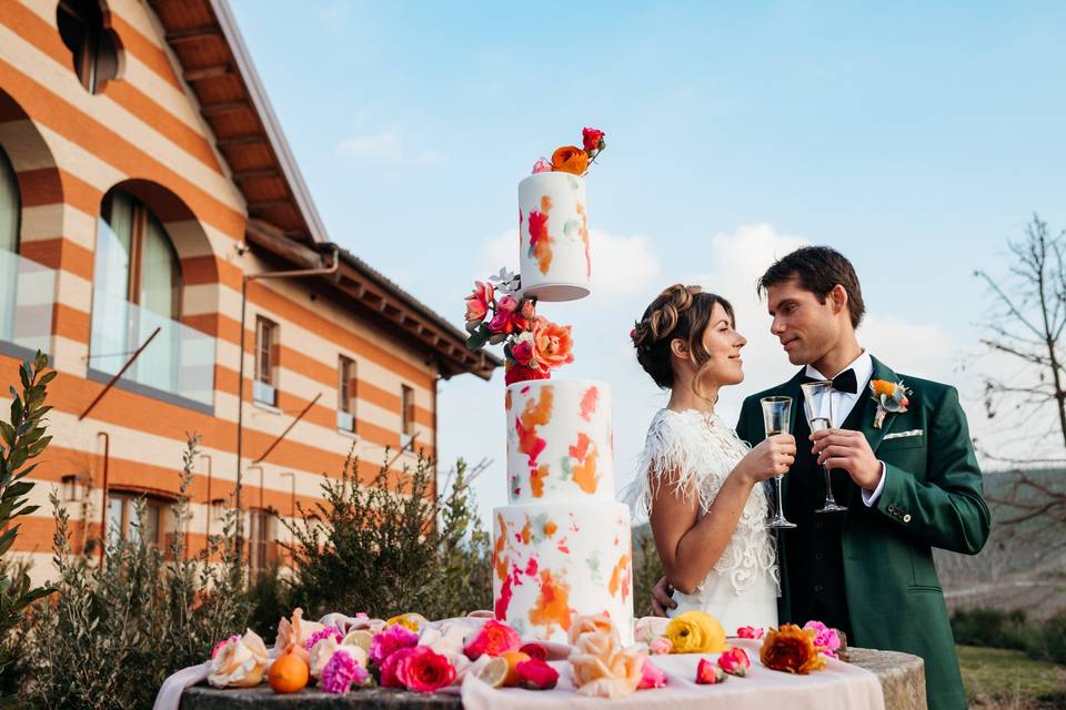 Wedding cake | Bright colours