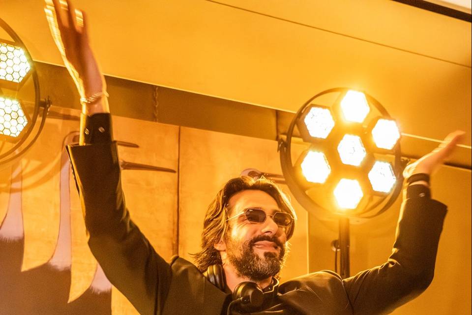 DJ festeggiamento