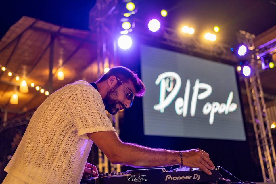 Dj set con Ledwall