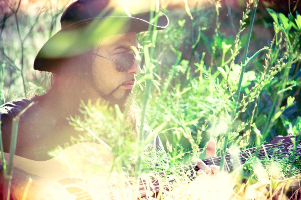Graceland - One Man Acoustic Rock