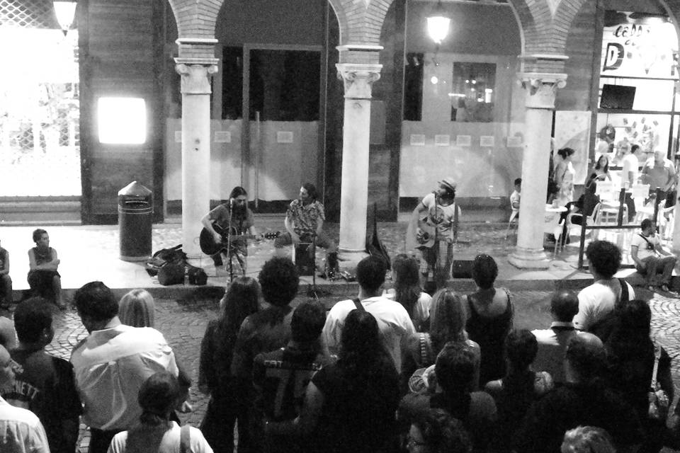 Live at Ferrara Busker Festival