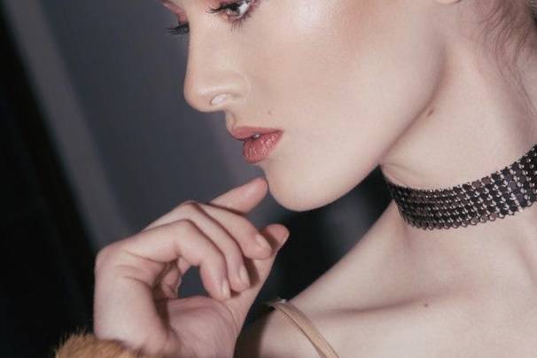 Subtle & Dewy Makeup