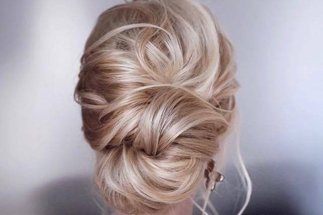 Knotted Bun