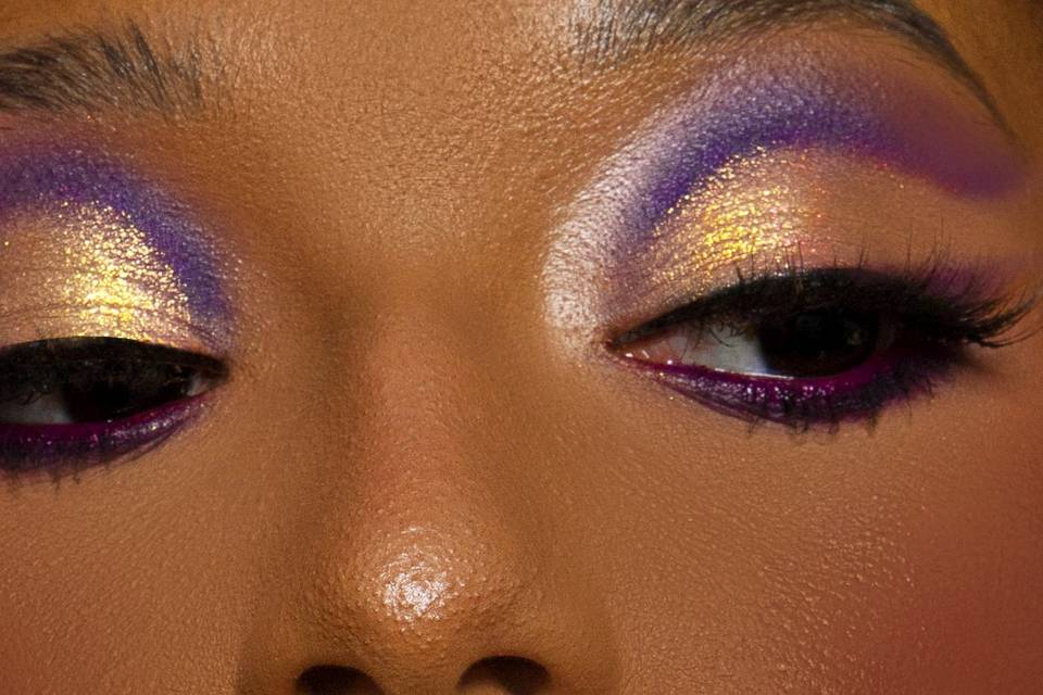 Bold glamour