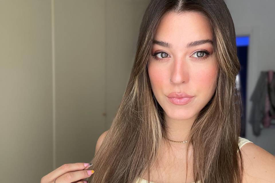 Make up estivo dai toni pesca