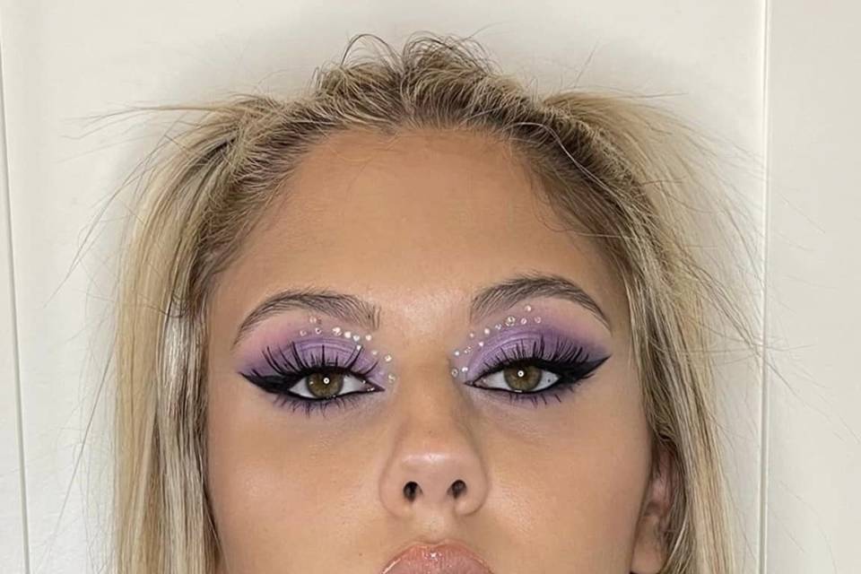 Glam purple makeup