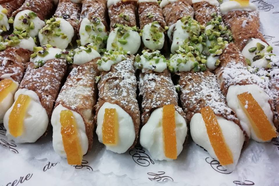 L'arte del cannolo siciliano