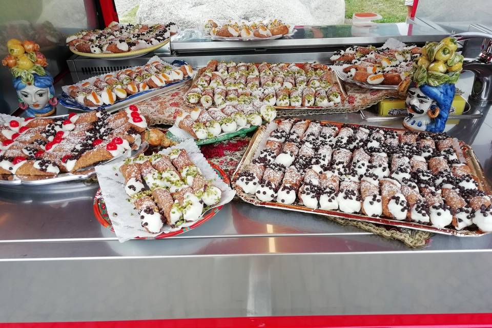 L'arte del cannolo siciliano