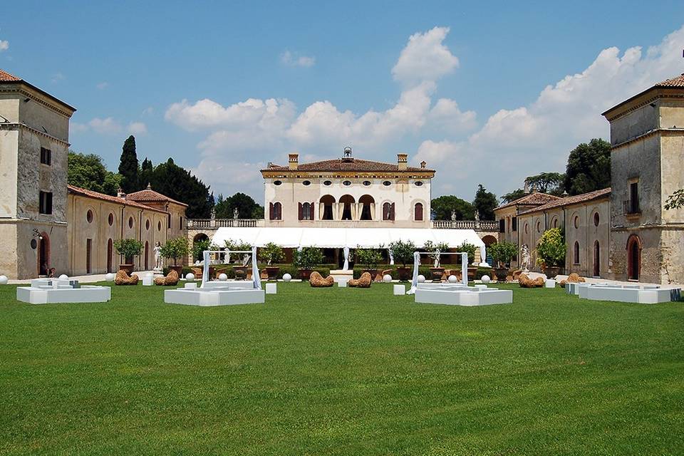 Villa Giona