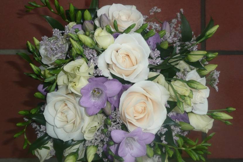 Bouquet Fresie lilla