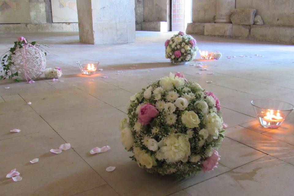 Bouquet di rose e peonie