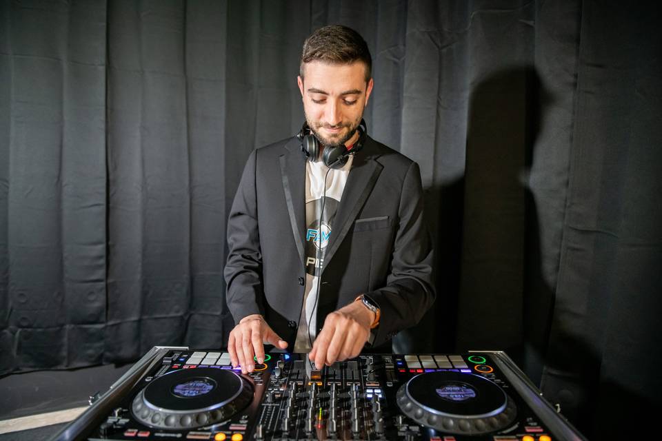 DetailDJ Mixa Musica