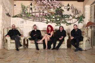 Erika Croce & Traffic Lounge Band