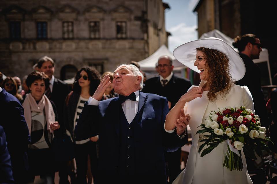 Babbo della sposa emozionato