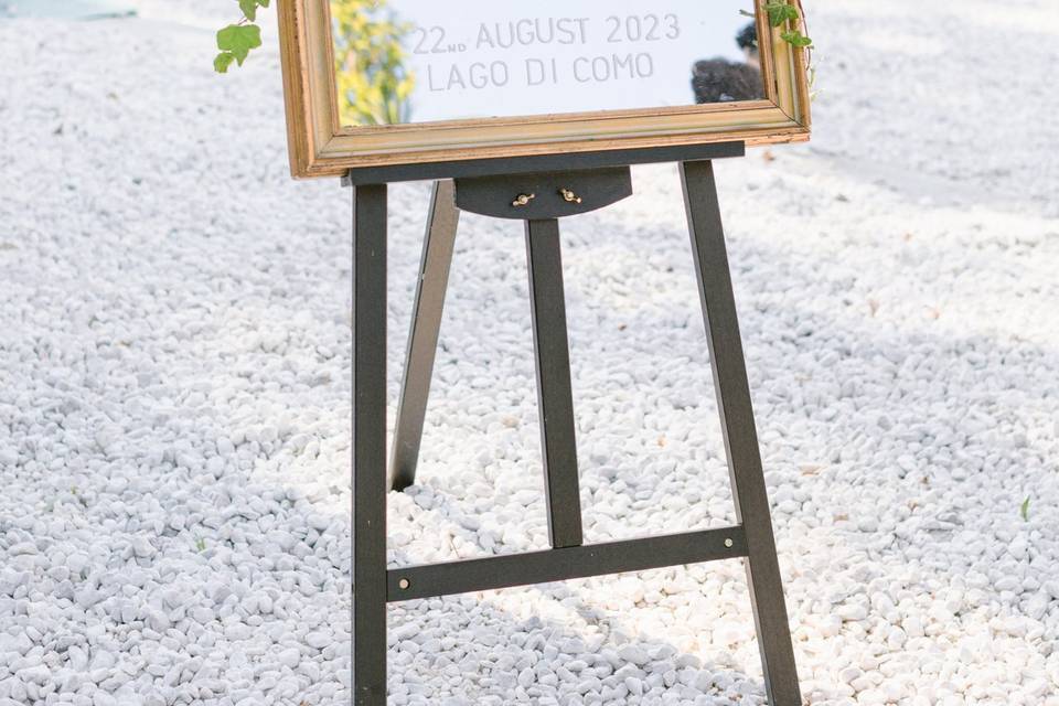 Welcome sign