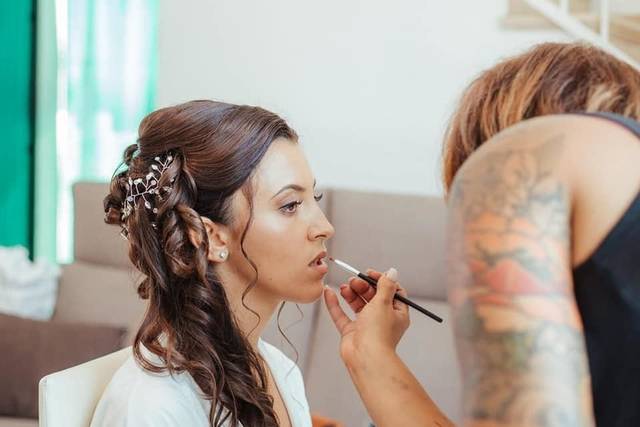 Agatha Ecard Makeup Artist