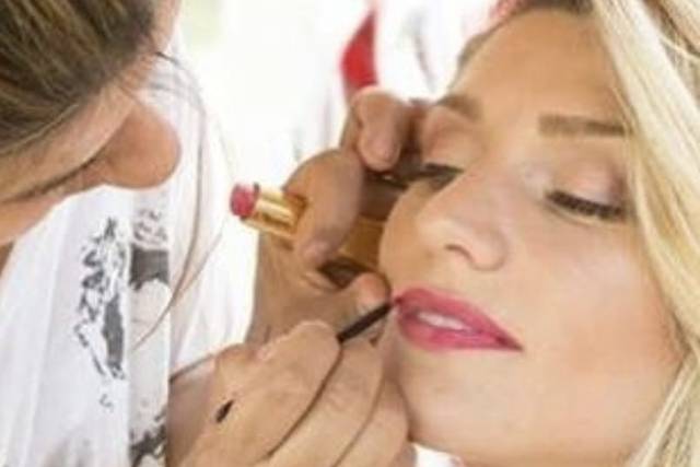 Agatha Ecard Makeup Artist