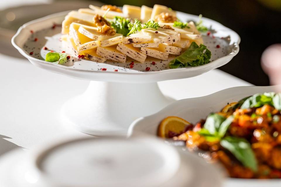 Primi piatti pronti sul buffet