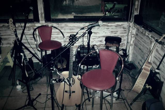 Acoustic Ladyland