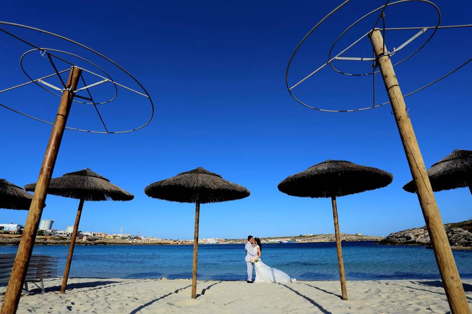 Wedding in Lampedusa di Lorena Lombardo