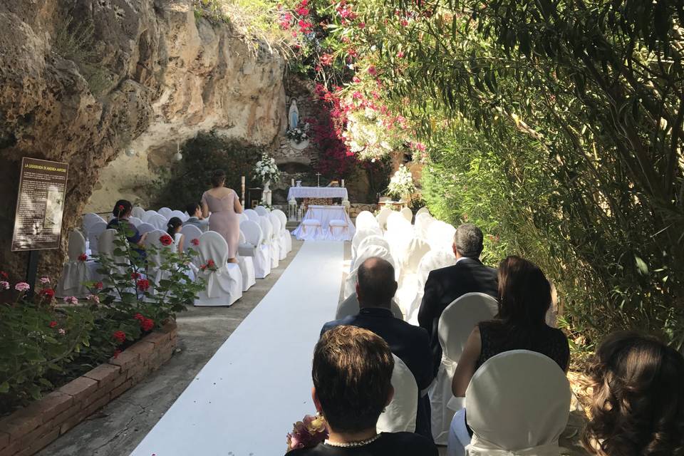 Wedding in Lampedusa di Lorena Lombardo