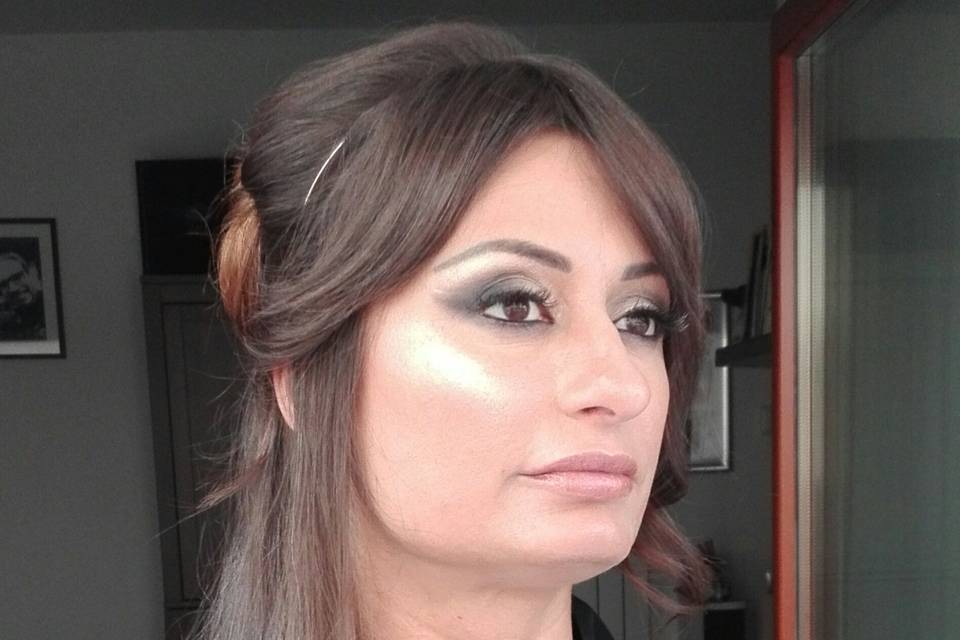 Trucco e acconciatura