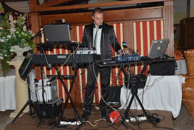 Piano bar