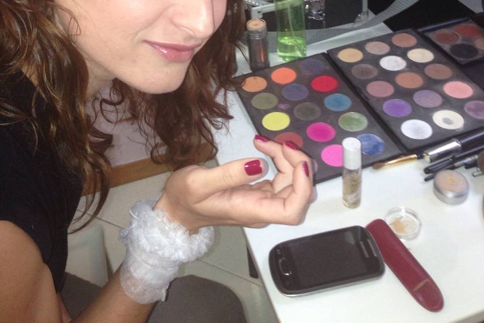 Dopo di un trucco da sera