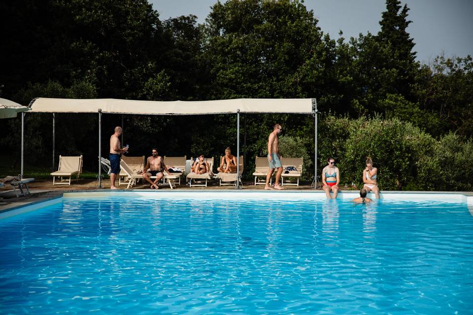 Festa in piscina