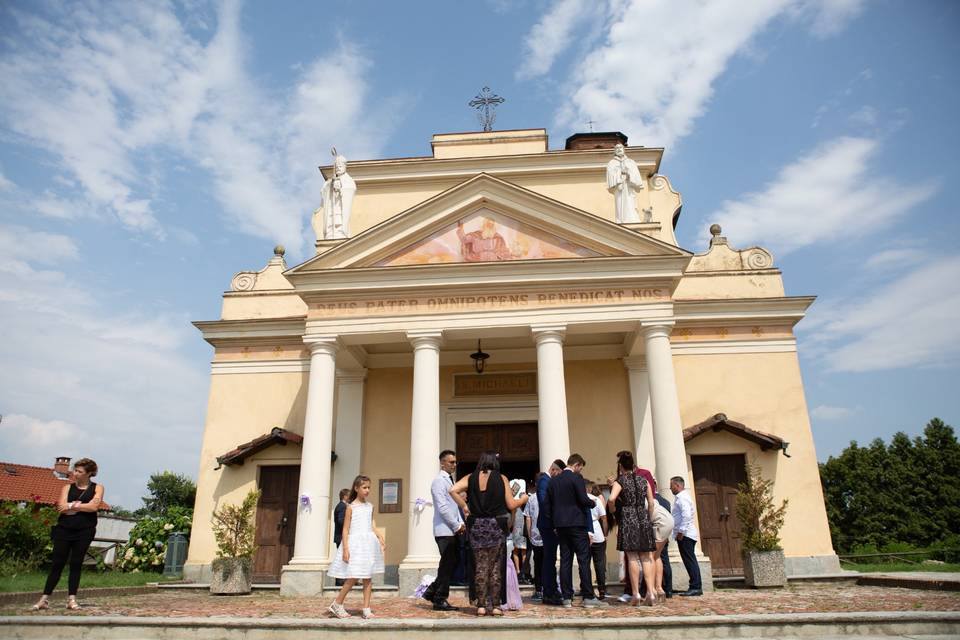 L'arrivo in chiesa